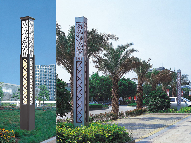 (QDJGDZ-004)雙層內透光景區廣場(chǎng)方形景觀(guān)燈柱安裝實(shí)景效果